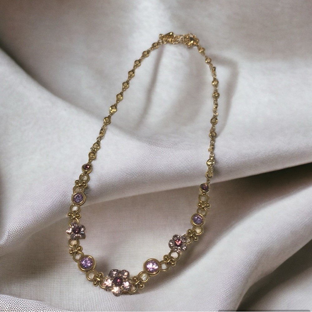 Vintage gold tone Lavender Rhinestone choker necklace 18”‎